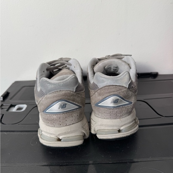 New Balance 2002R 'Marblehead' ML2002RC
MENS size 9.5 - Picture 5 of 9